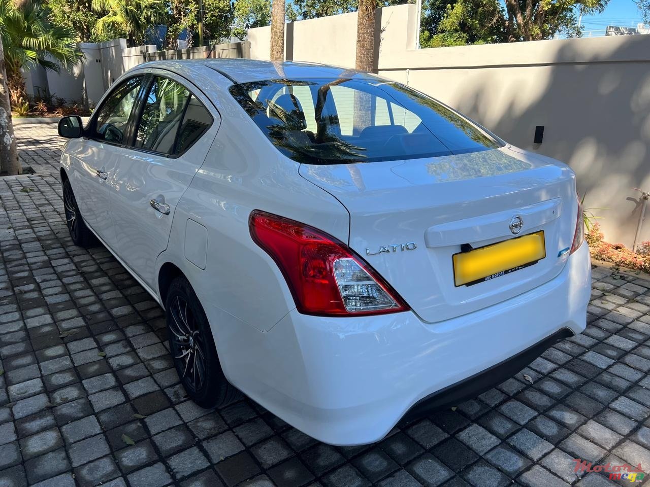 2015' Nissan Almera Latio (Japan) photo #3