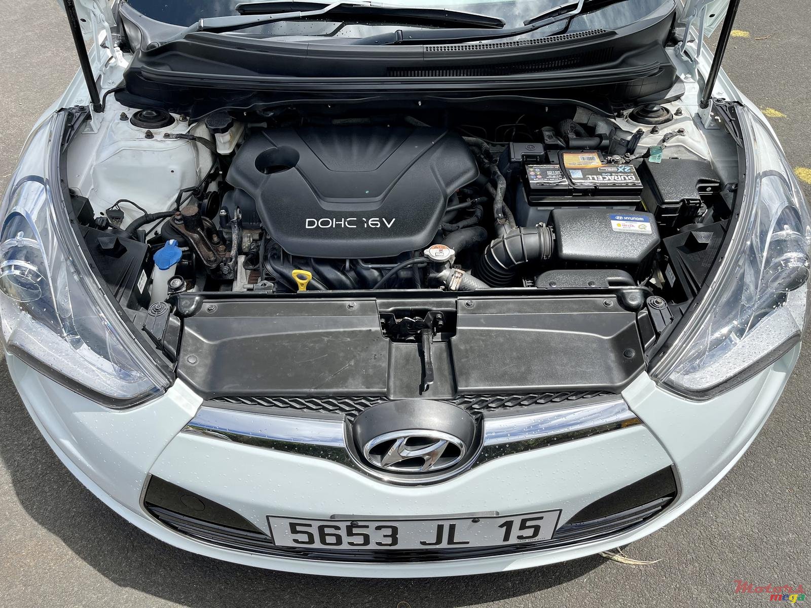 2015' Hyundai Veloster photo #7