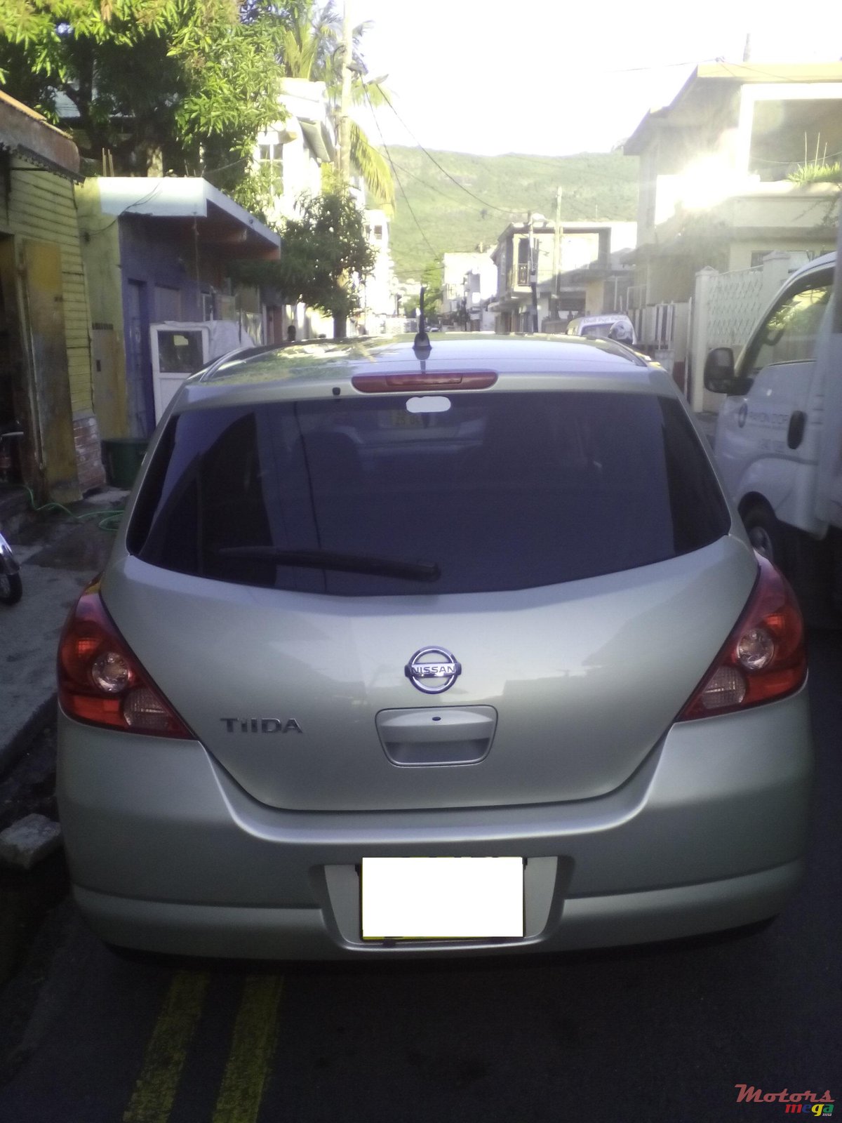 2007' Nissan Tiida photo #2