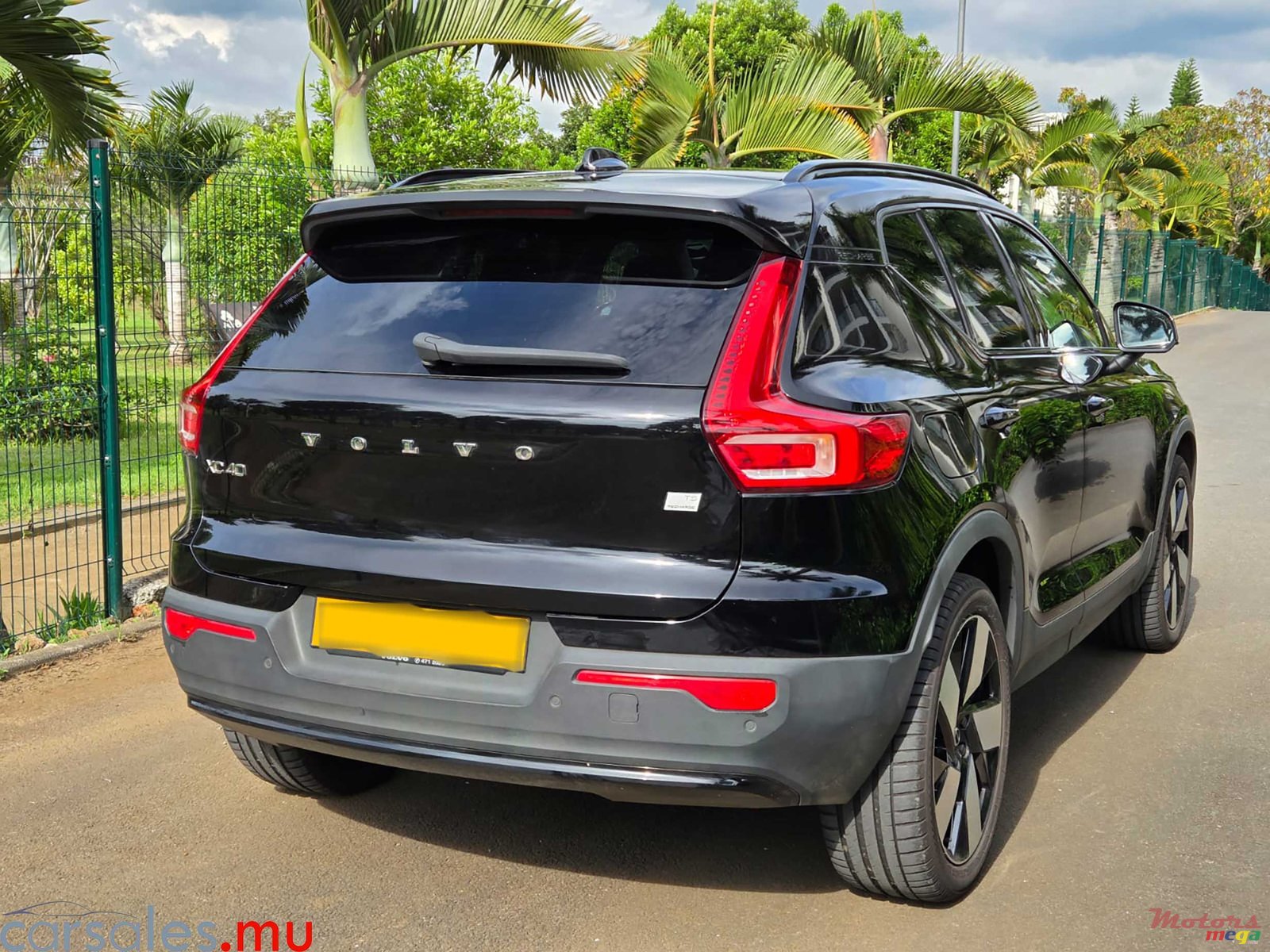 2024' Volvo XC40 1.5 T5 Recharge photo #4