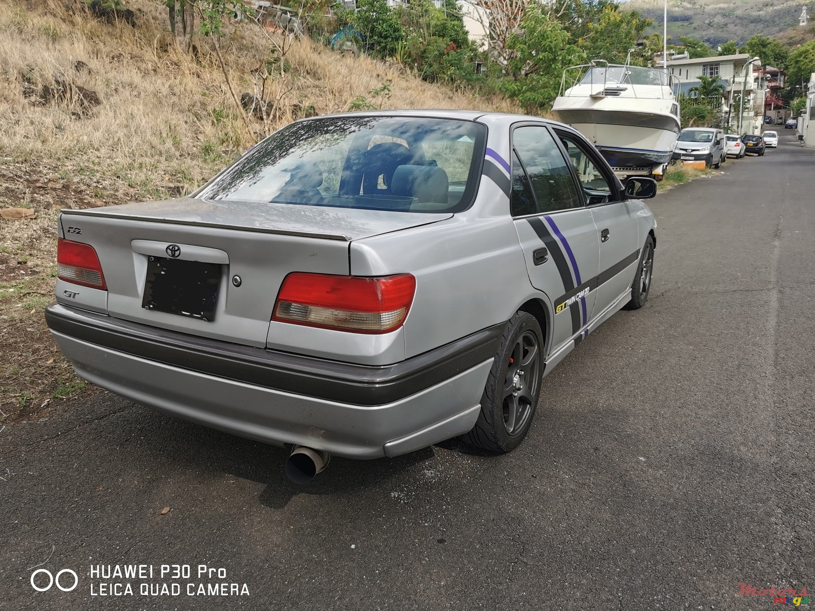1998' Toyota Carina GT photo #1