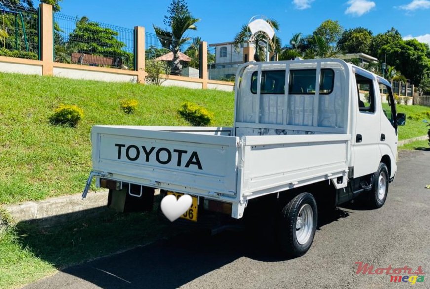 2006' Toyota photo #4