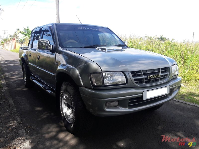 2003' Isuzu KB 300 (4x4) photo #2