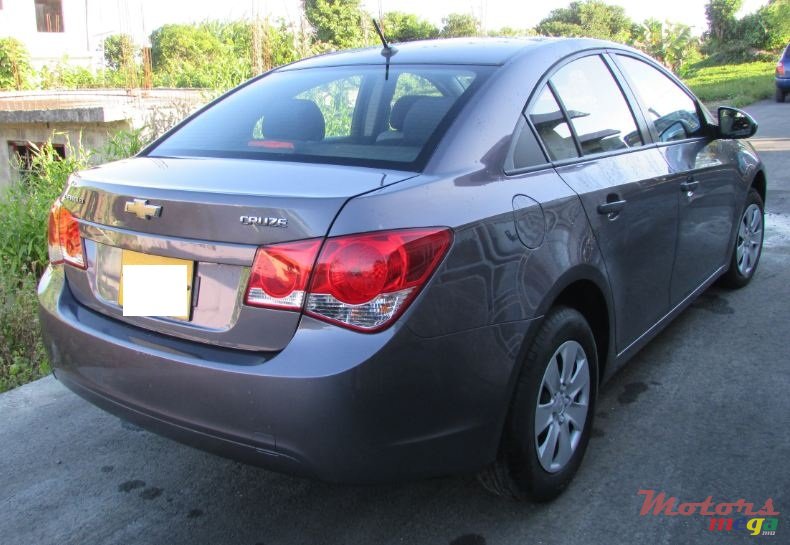 2012' Chevrolet Cruze Full Option photo #5