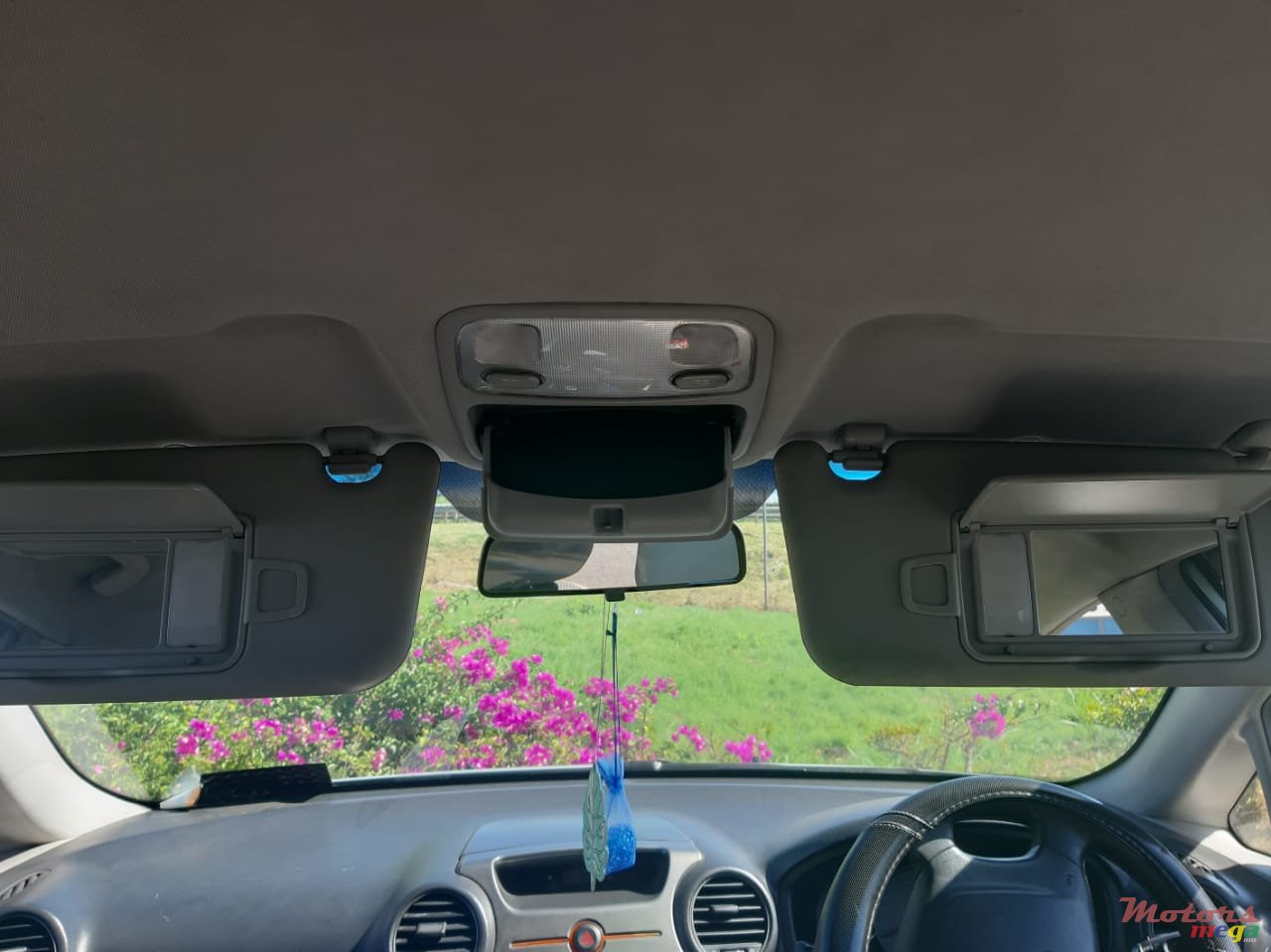 2008' Kia Carens photo #4