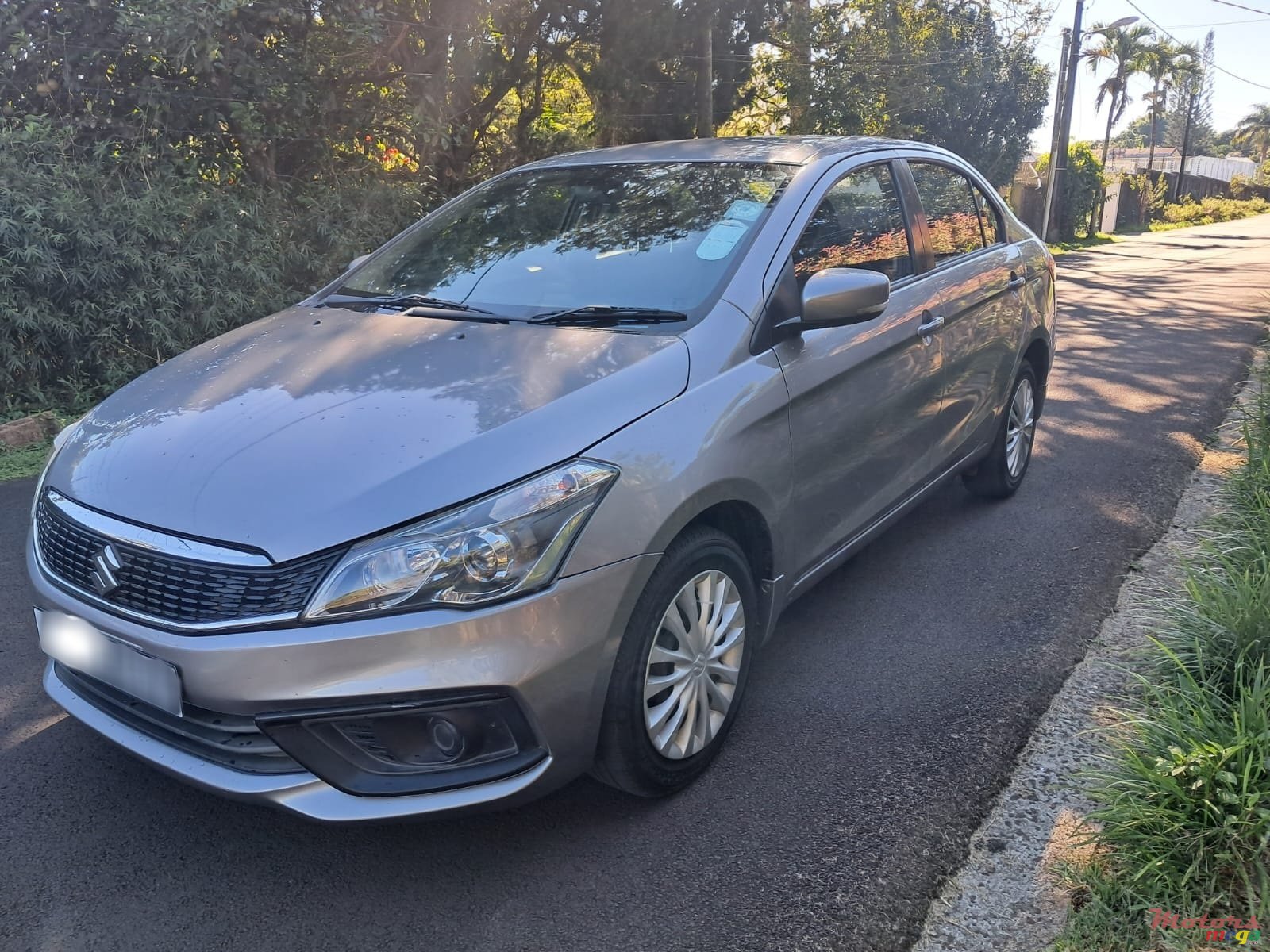 2019' Suzuki Ciaz photo #2