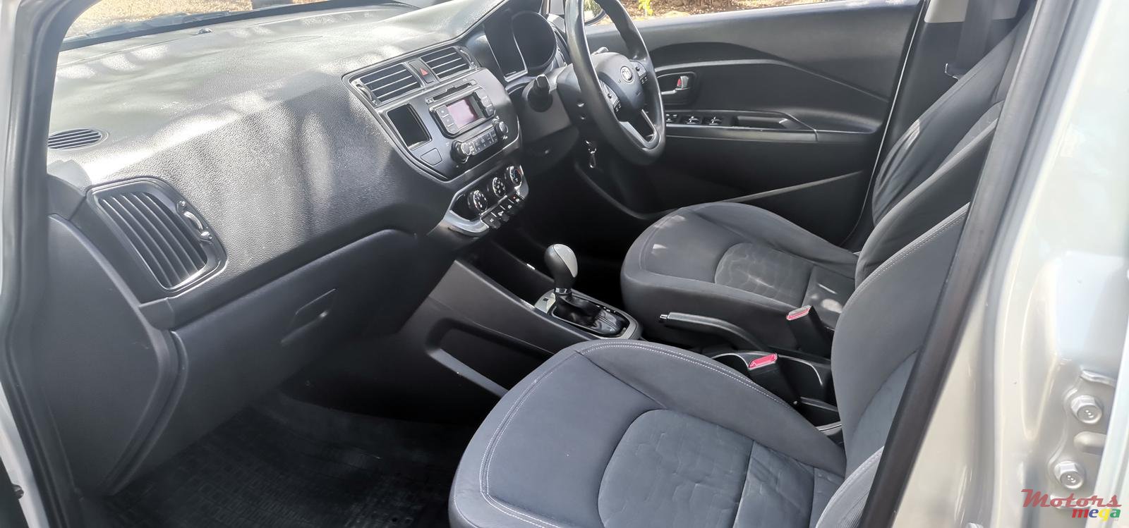 2013' Kia Rio photo #5