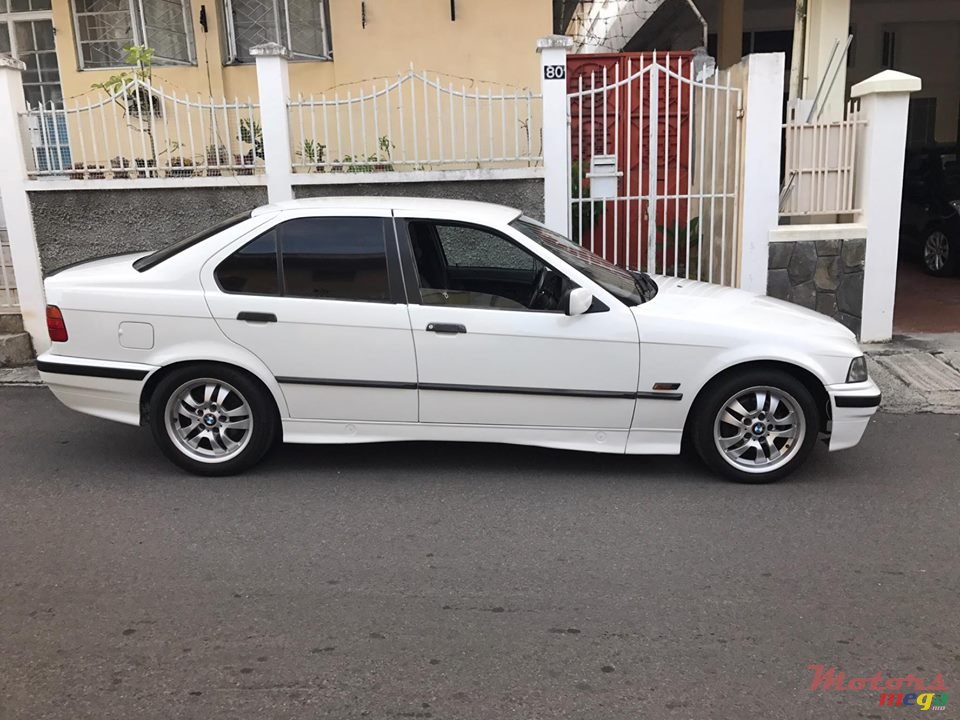 1994' BMW 3 Series photo #3