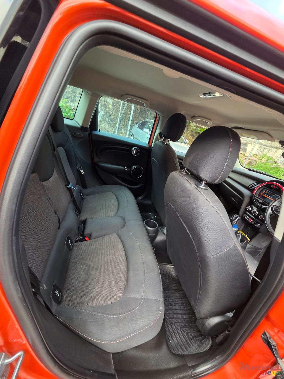 2020' MINI One photo #5