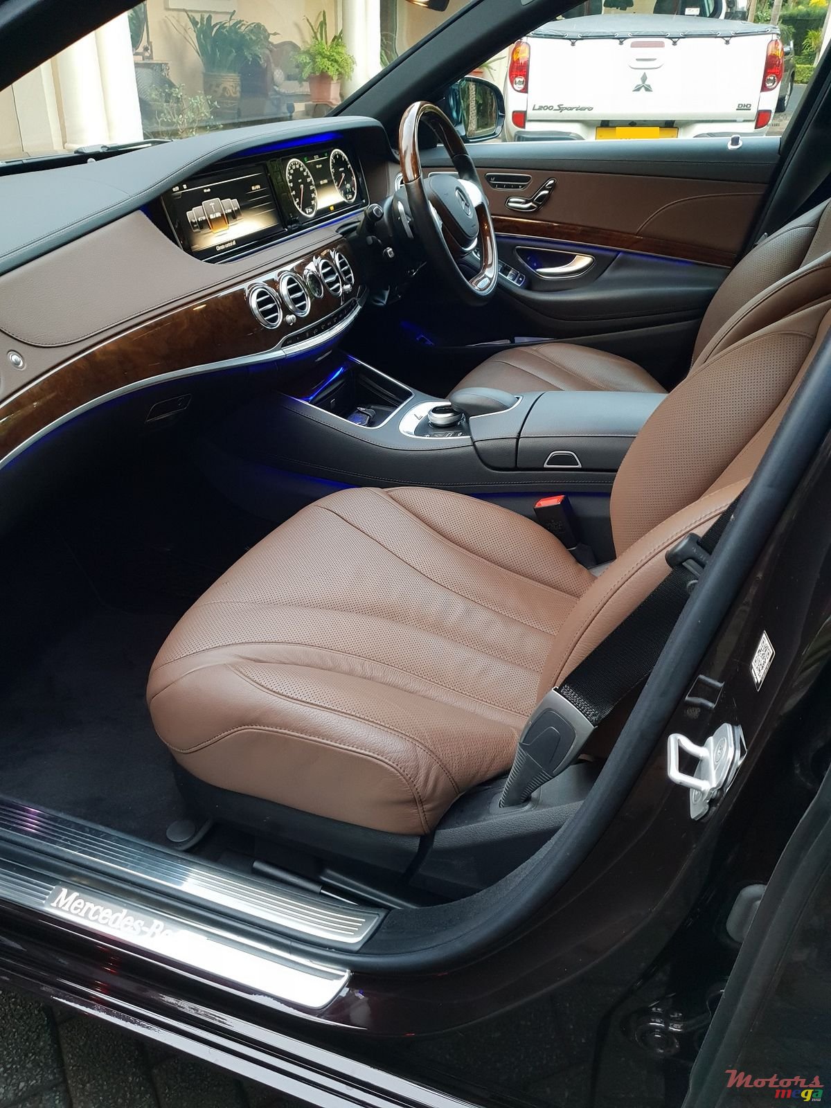 2013' Mercedes-Benz S-Class photo #4