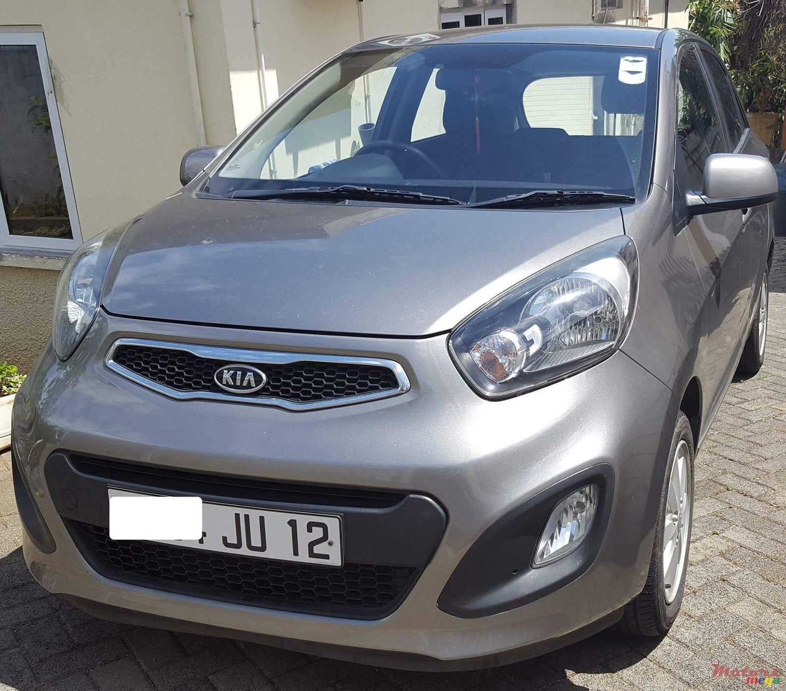 2012' Kia Picanto photo #1