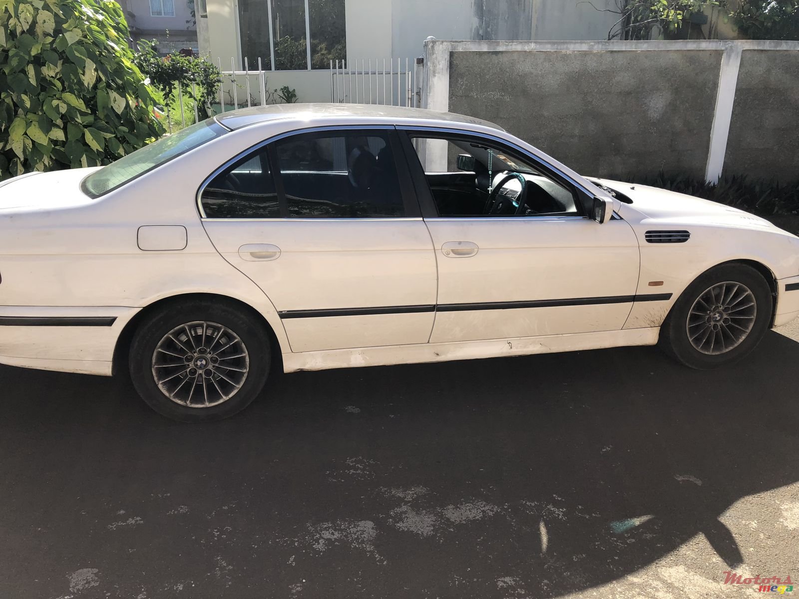 2000' BMW 530 photo #1