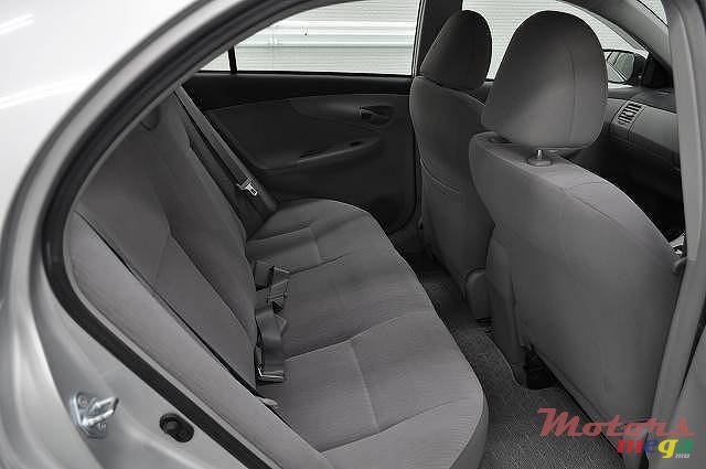 2006' Toyota Axio photo #4