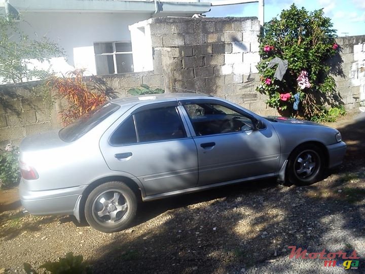 1999' Nissan Sunny photo #2