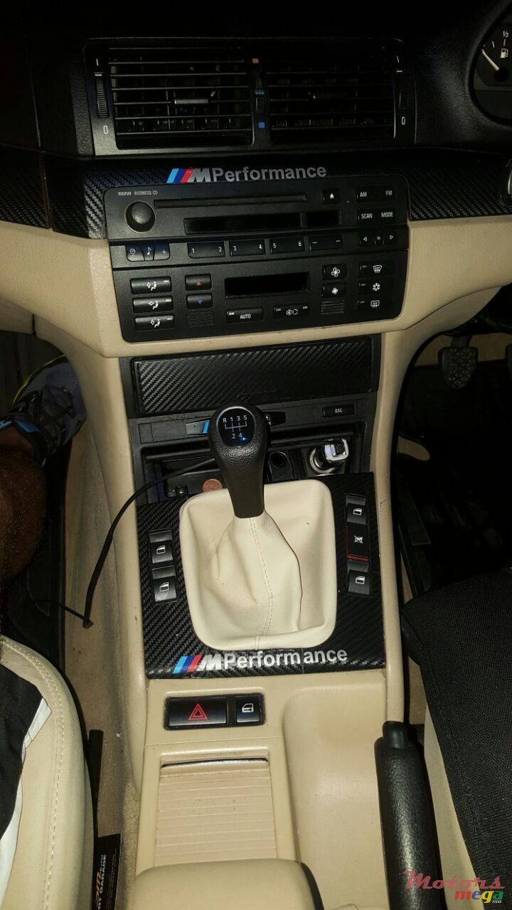 2004' BMW 318 photo #6