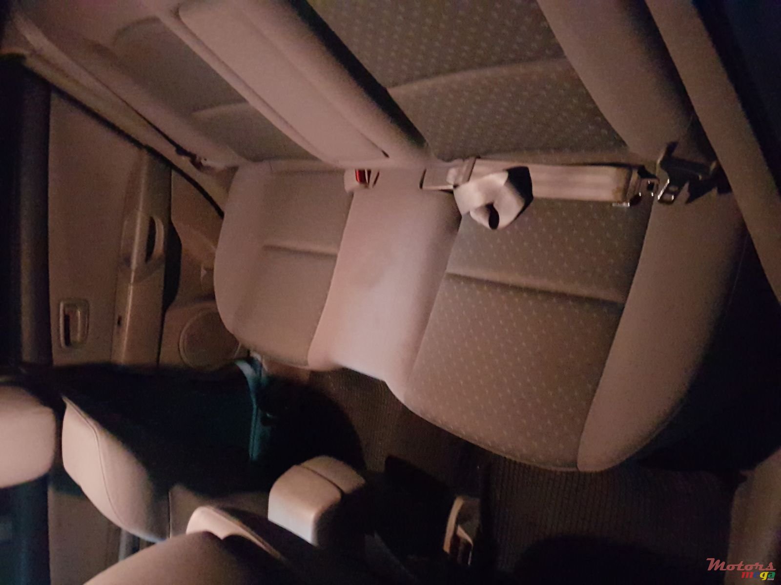 2005' Mazda Axela photo #3