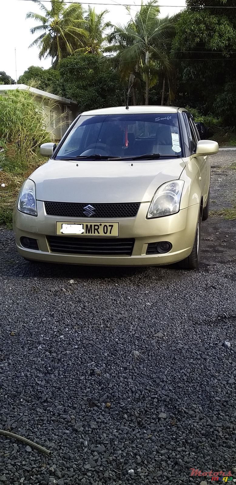 2007' Suzuki Swift photo #2