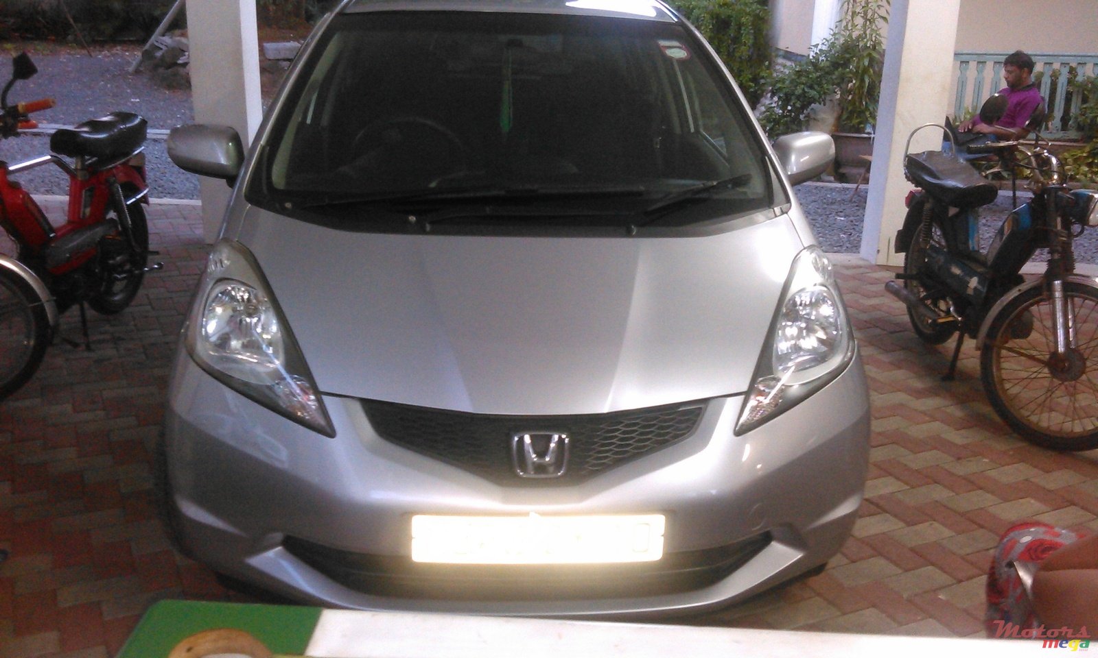 2010' Honda Fit photo #1