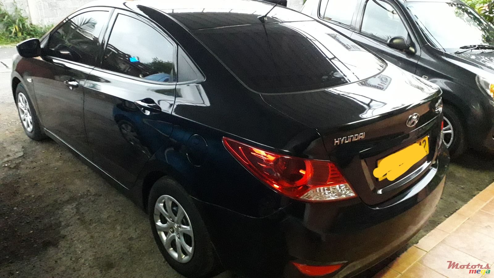 2012' Hyundai Accent Automatic photo #1