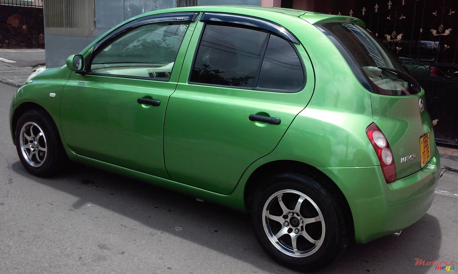 2005' Nissan Ak 12 Automatic photo #3