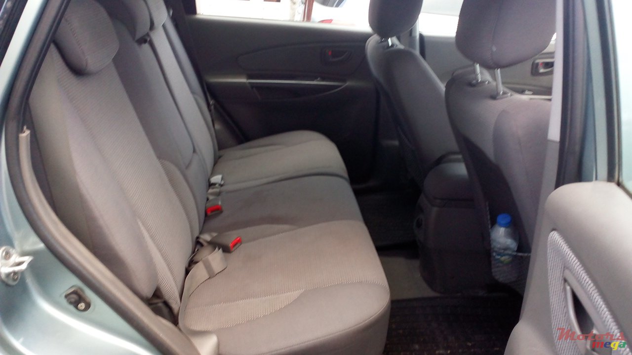 2008' Hyundai Tucson photo #4