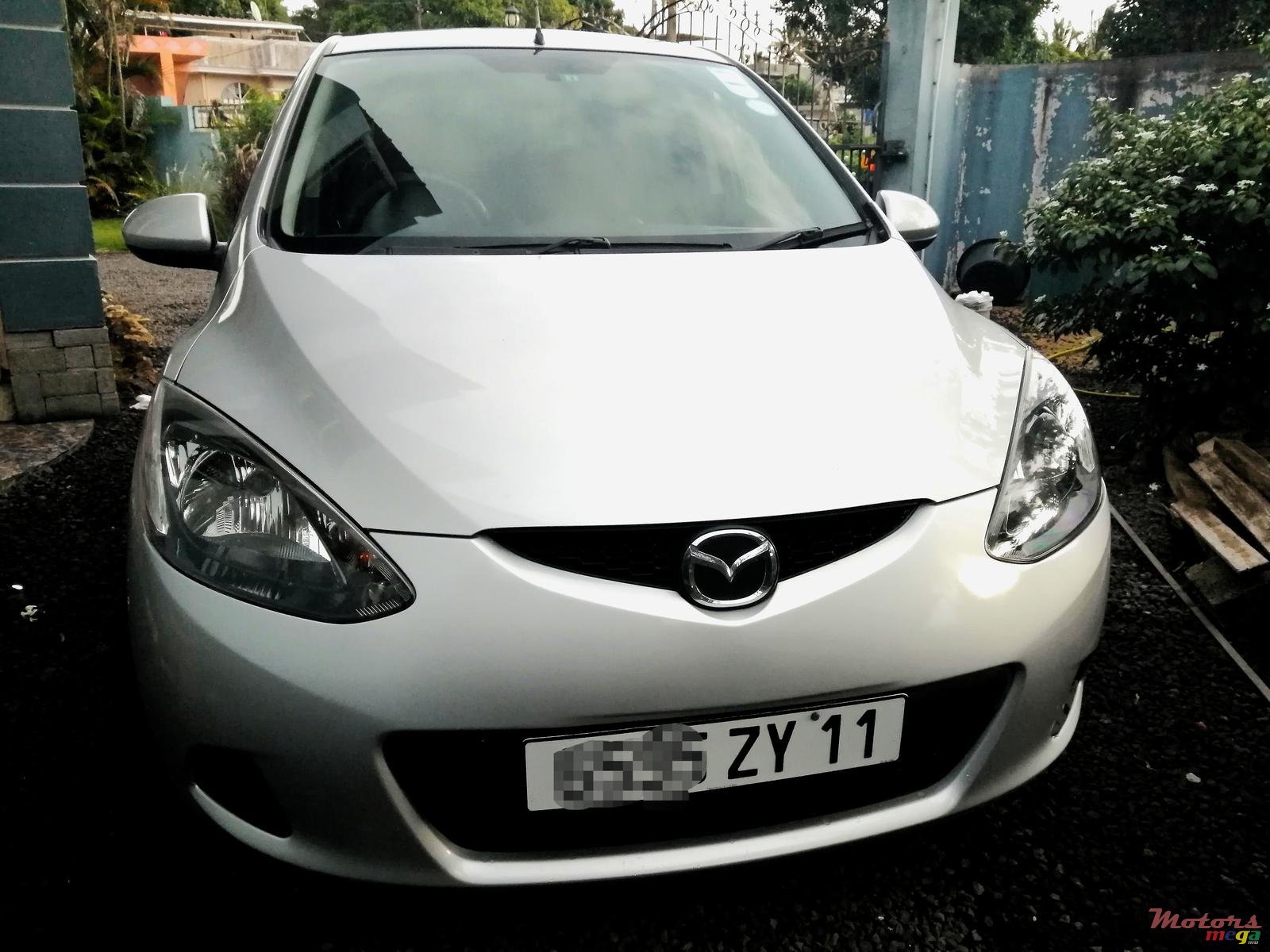 2011' Mazda Demio photo #7