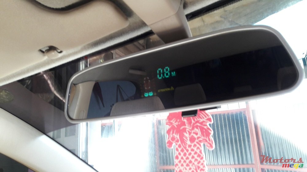 2004' Toyota Corolla photo #7