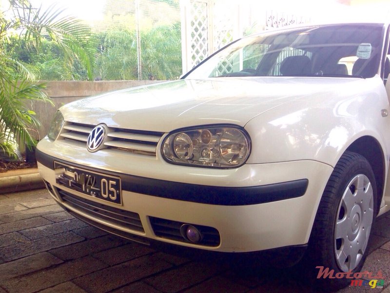 2005' Volkswagen Golf IV photo #4