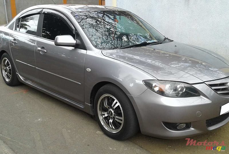 2005' Mazda 3 Sports Package photo #2