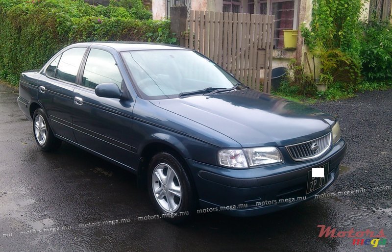 2001' Nissan Sunny FB15 photo #1