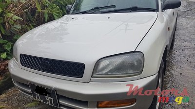 1997' Toyota RAV4 photo #7