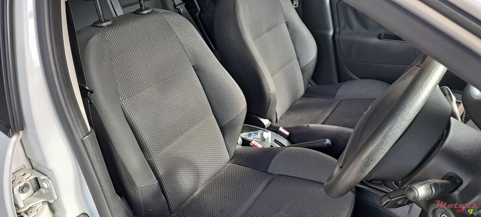 2012' Peugeot 207 Limited edition photo #4