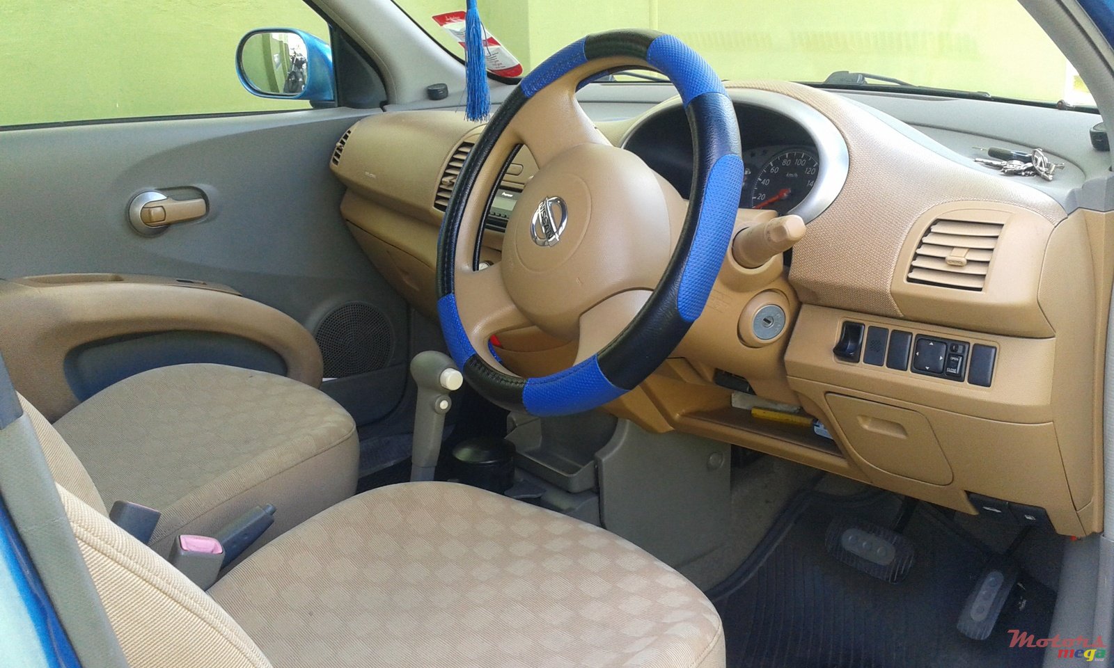 2005' Nissan March AK12 photo #4