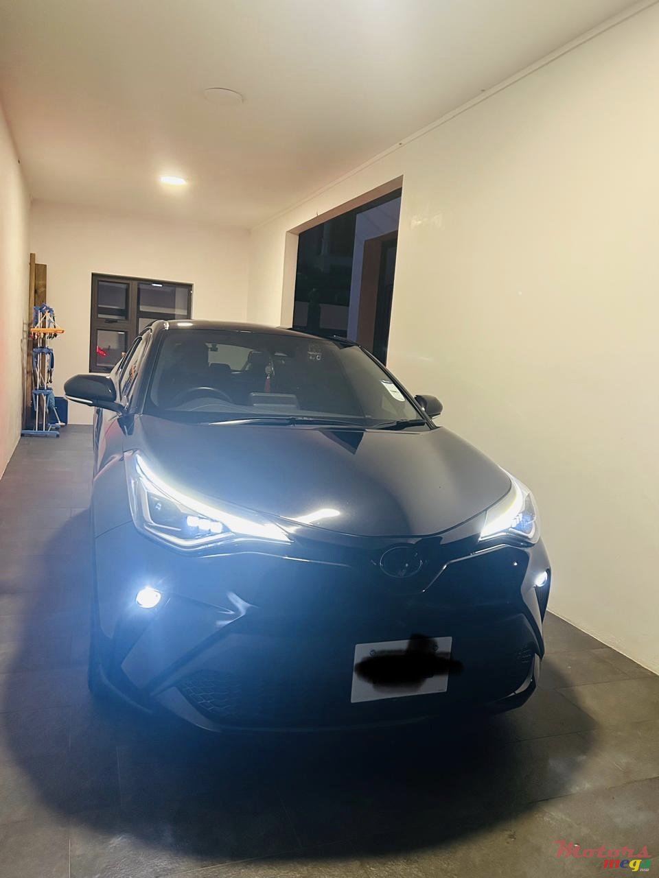 2020' Toyota C-HR photo #6