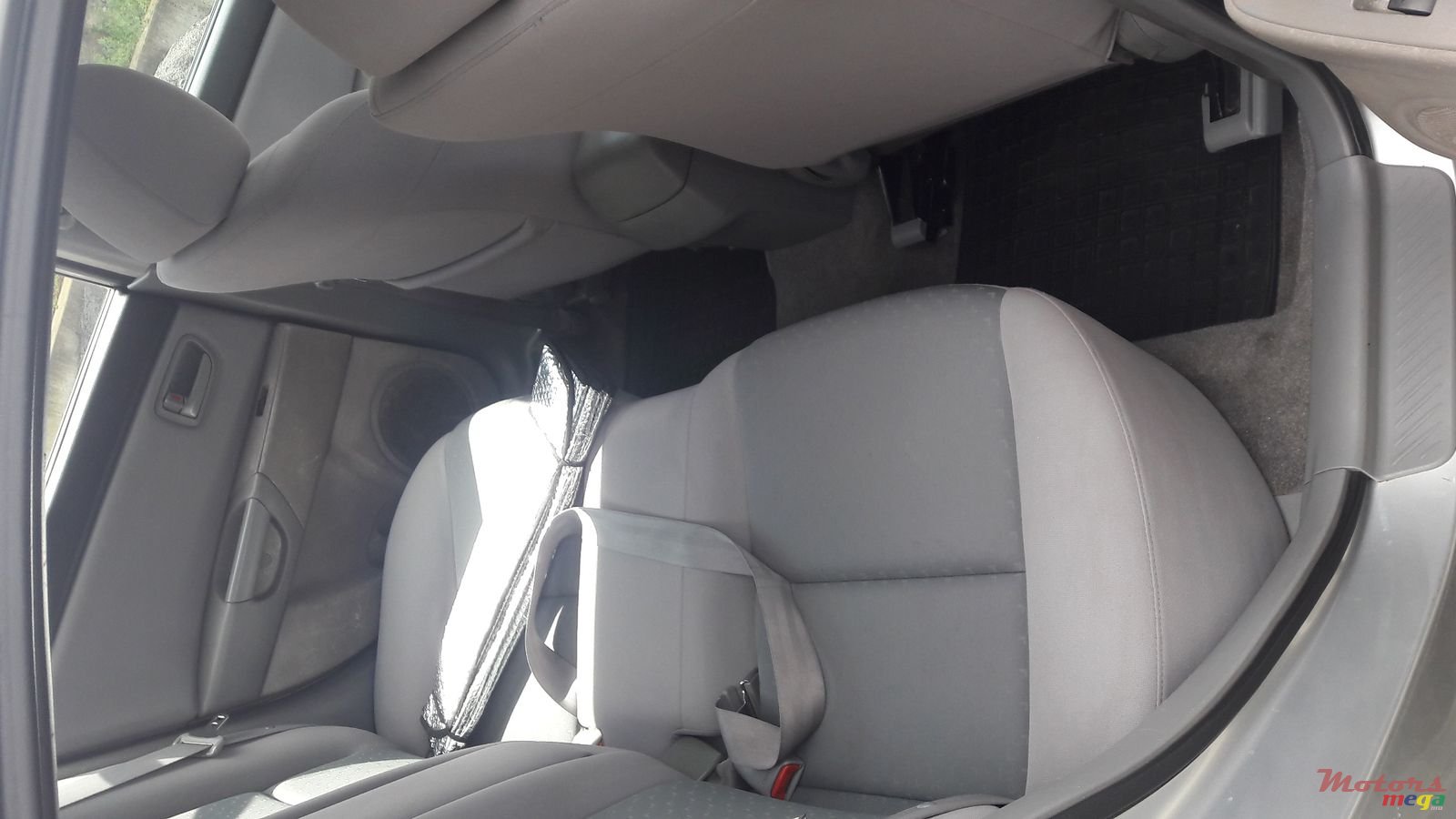 2005' Mazda 3 photo #3