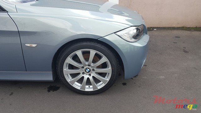 2005' BMW 320i photo #3