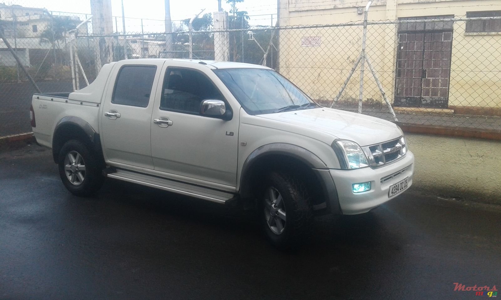 2005' Isuzu Ls 4*4 photo #1