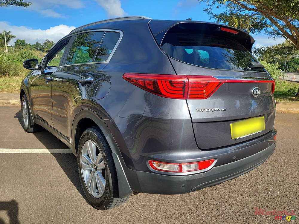 2016' Kia Sportage photo #2