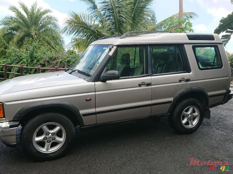 2001' Land Rover Discovery Series II photo #2