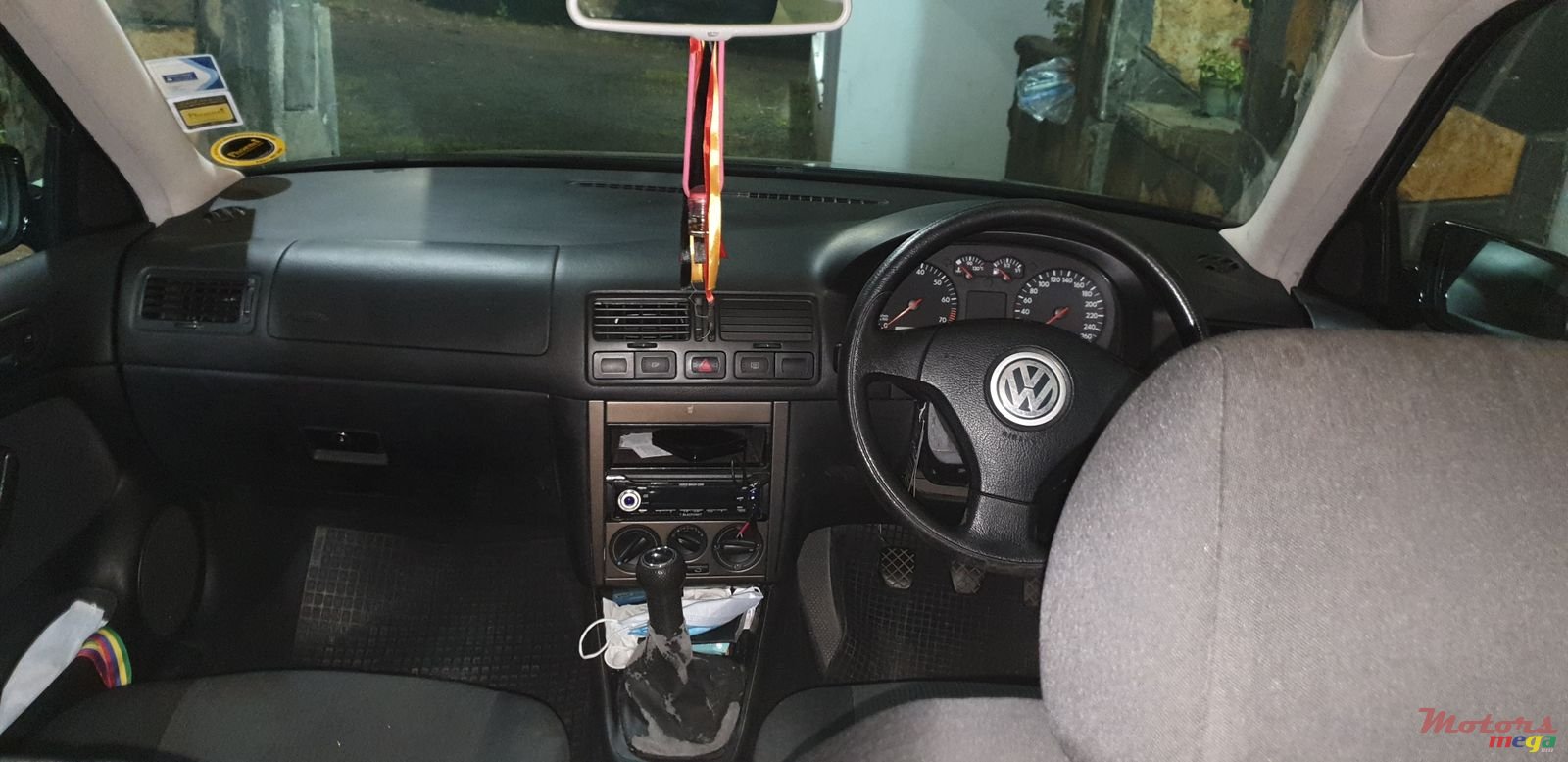 2005' Volkswagen Bora photo #3