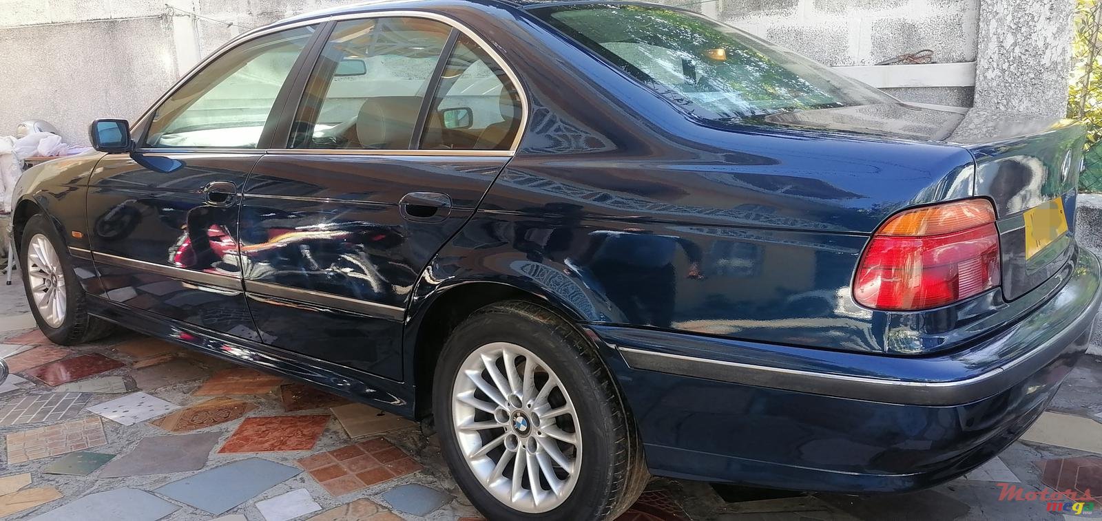 2001' BMW 520 photo #6