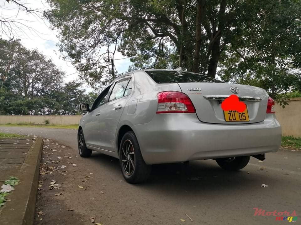 2005' Toyota photo #7