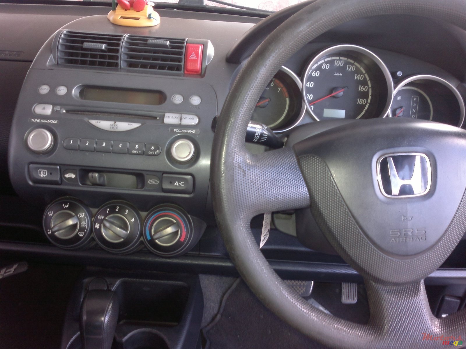 2002' Honda fit photo #3