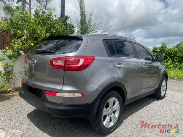 2011' Kia Sportage photo #3