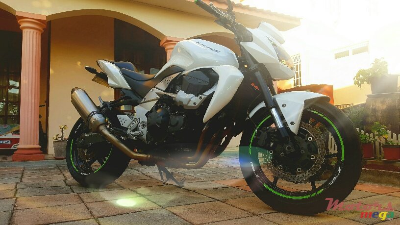 2010' Kawasaki Z750 photo #2