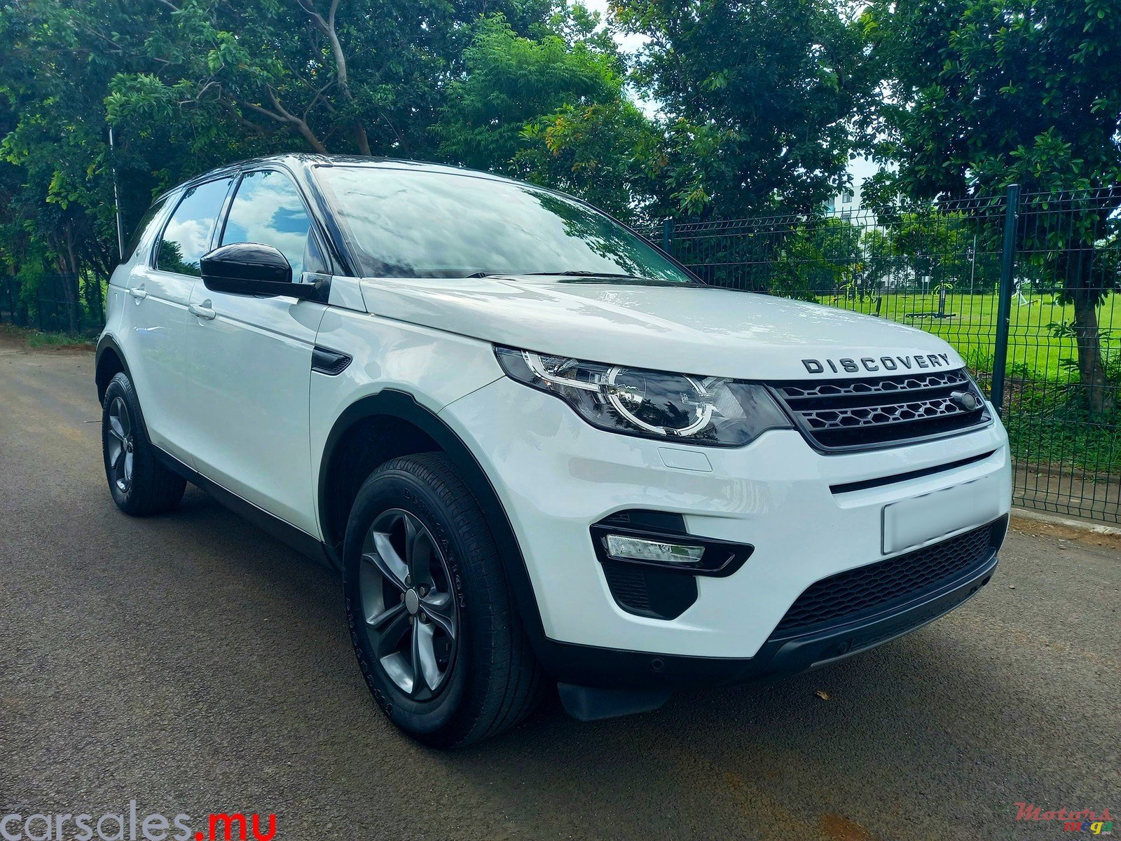 2018' Land Rover Discovery Sport TD4 Diesel 2.0 photo #2