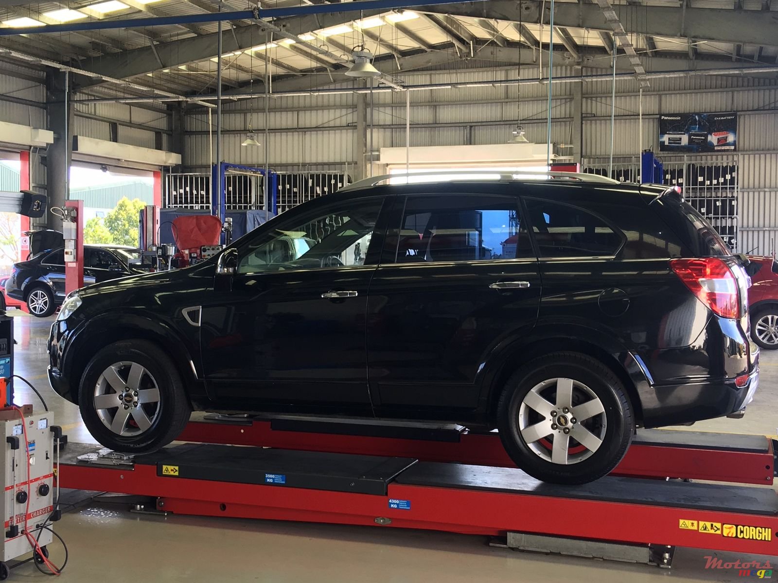 2008' Chevrolet Captiva photo #1