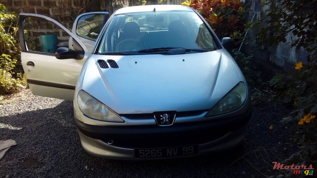 1999' Peugeot 206 photo #1