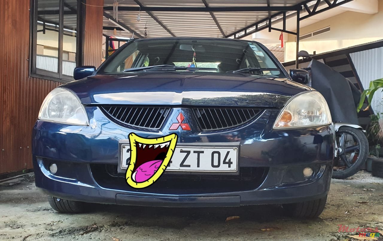 2004' Mitsubishi Lancer Original photo #1