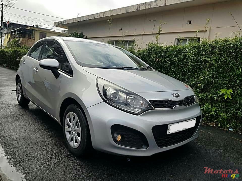2012' Kia Rio photo #1